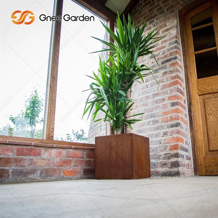 Weathering Resistant Steel Planter Flowerpots